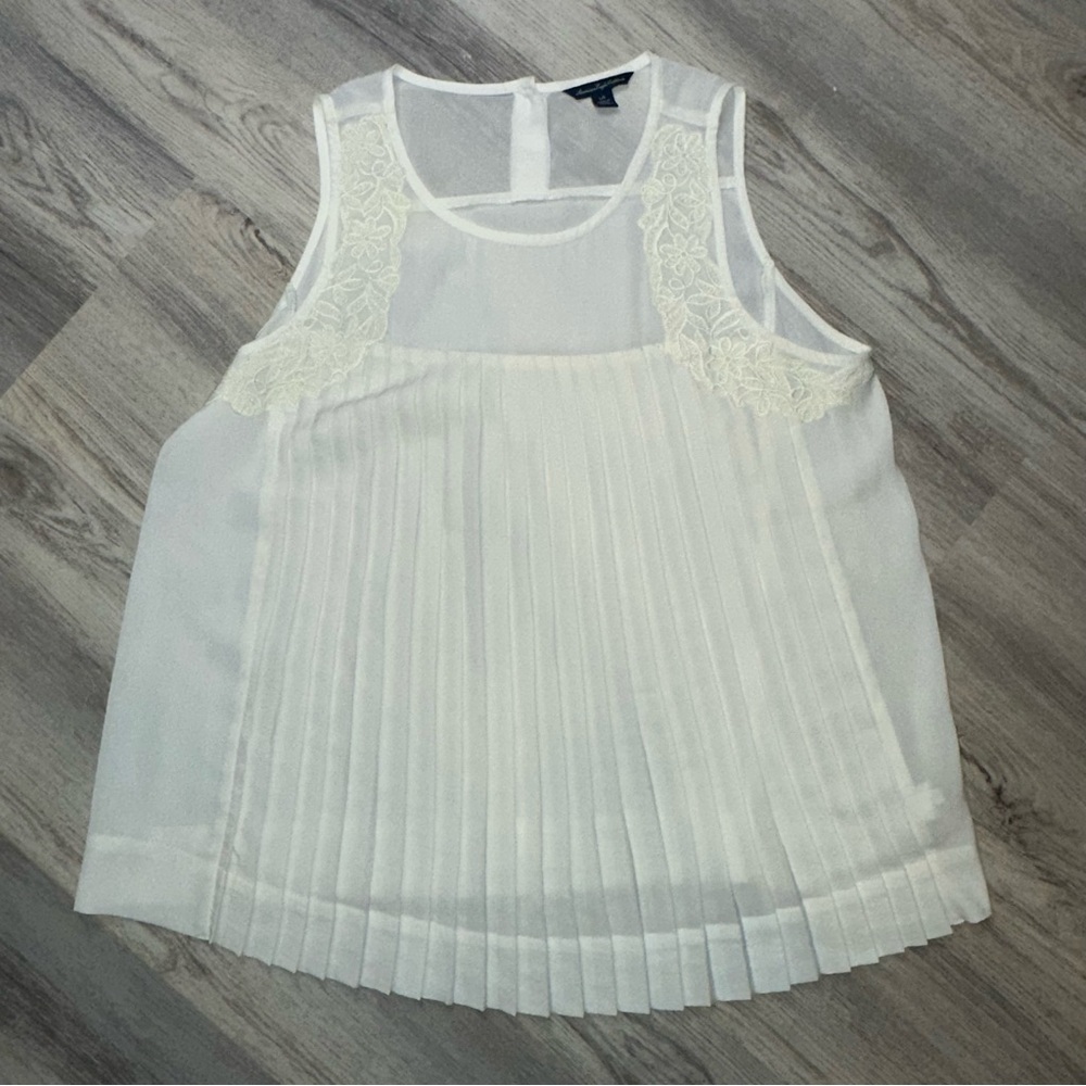 💝AE American Eagle Ivory Sleeveless Pleated Blouse Size Large